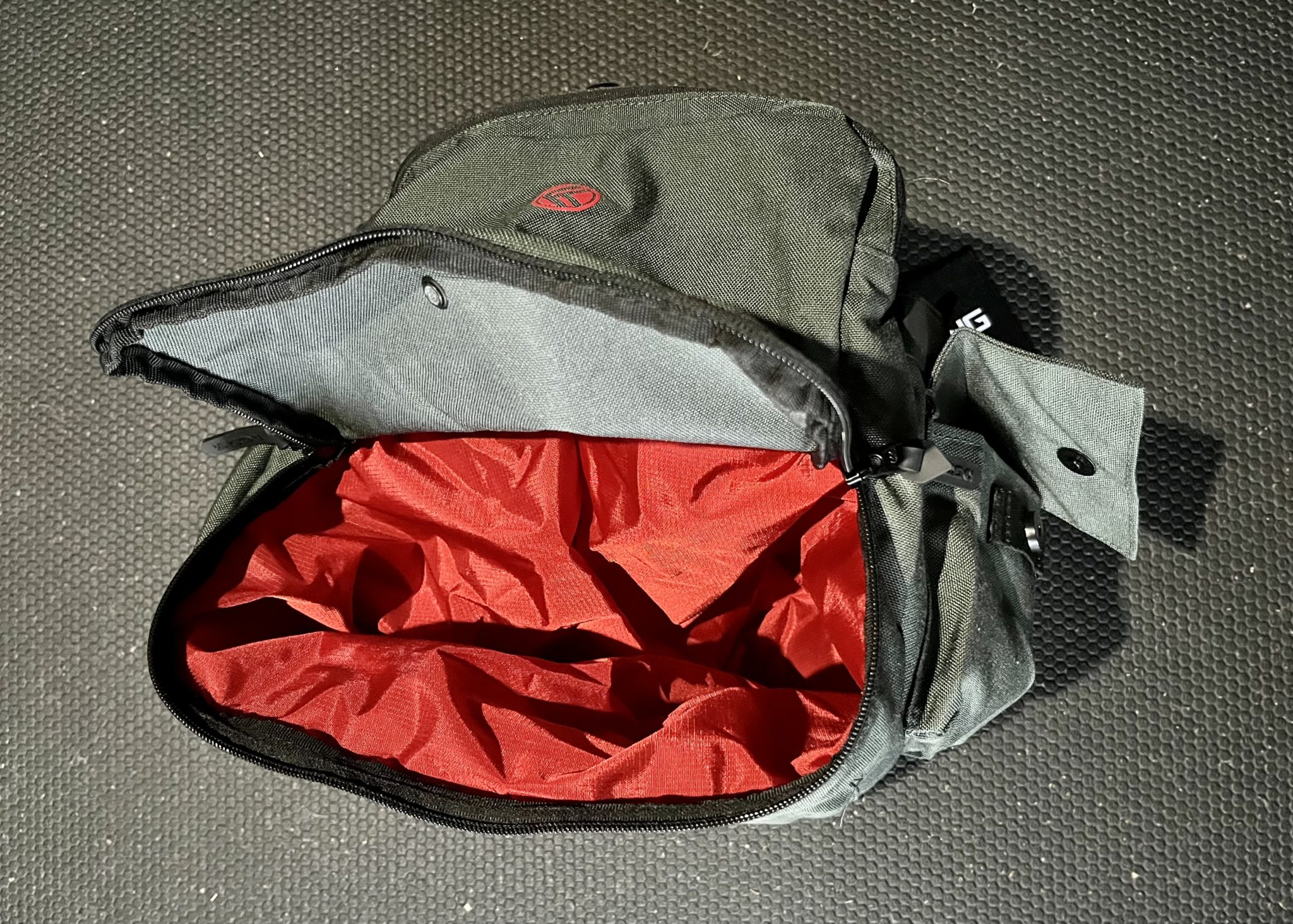 King Kong Duffle Bag Review Plus33 JNR Gym Duffel Bag