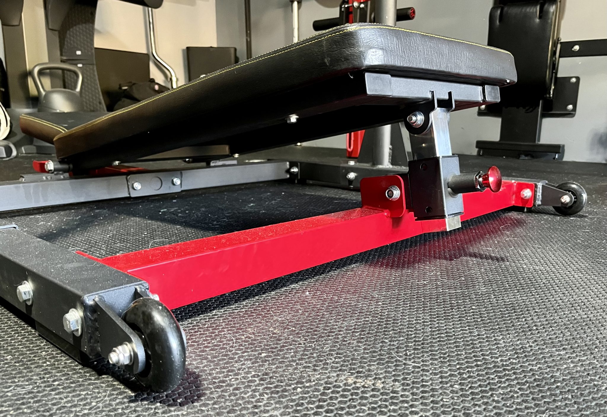 GMWD Vertical Leg Press Machine Review - Garage Gym Ideas