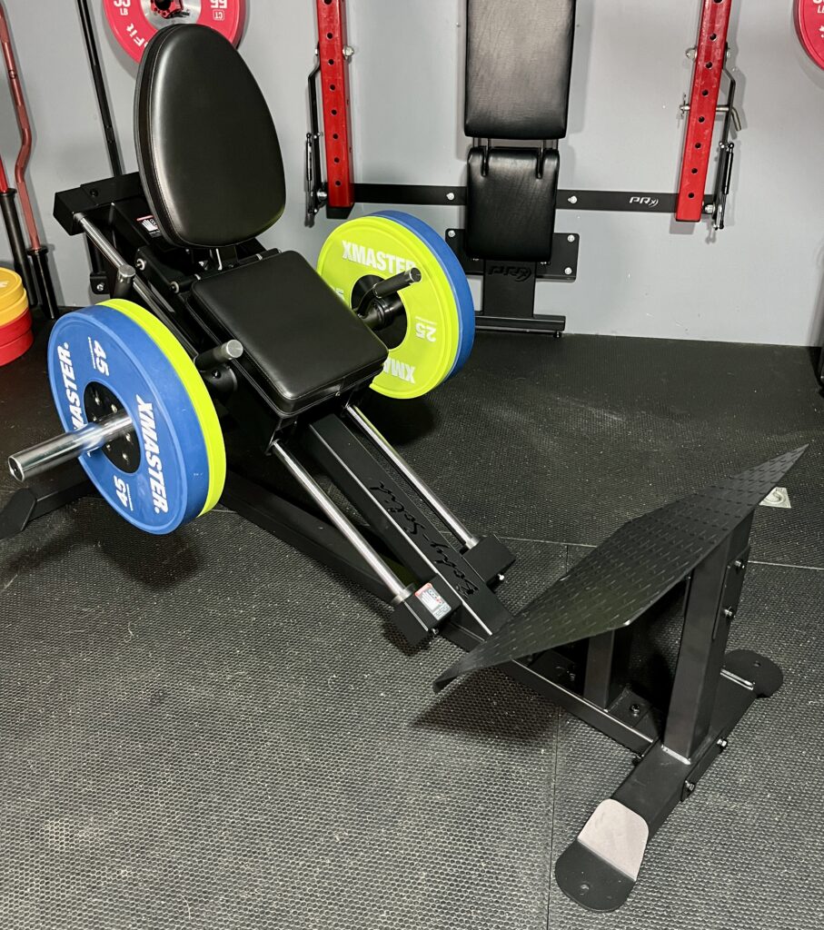 body solid compact leg press review