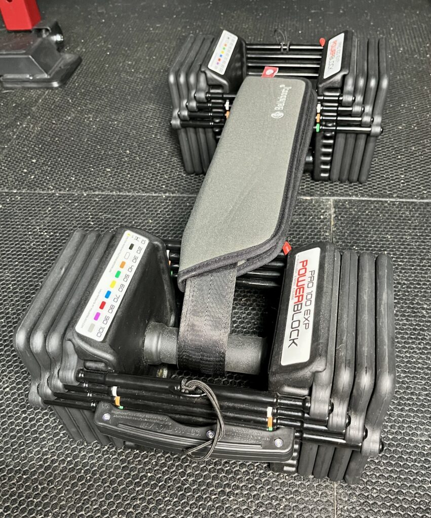 using dumbbells with the bellabooty belt