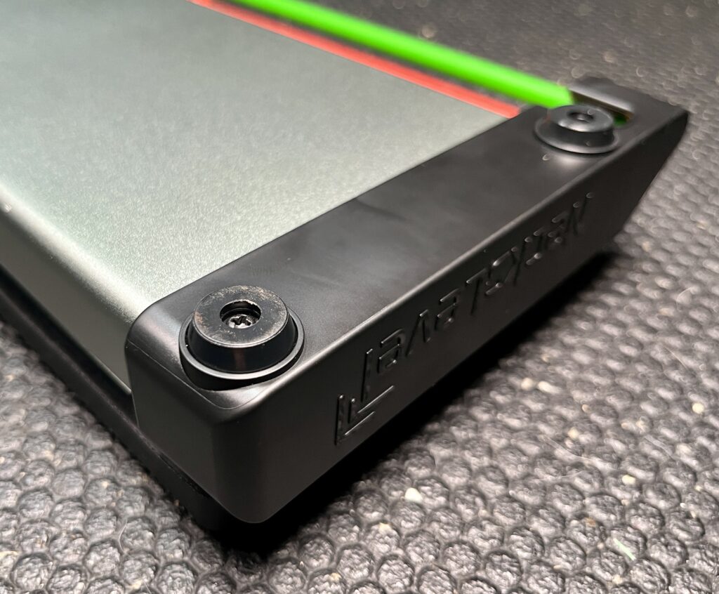 neckslevel glide underside