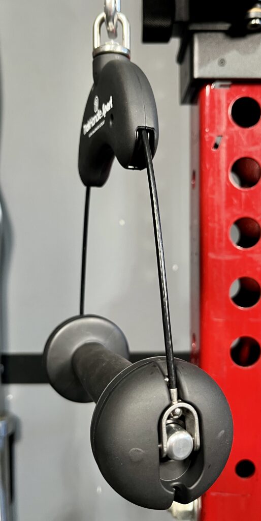 what are the pros and cons of the trak handles