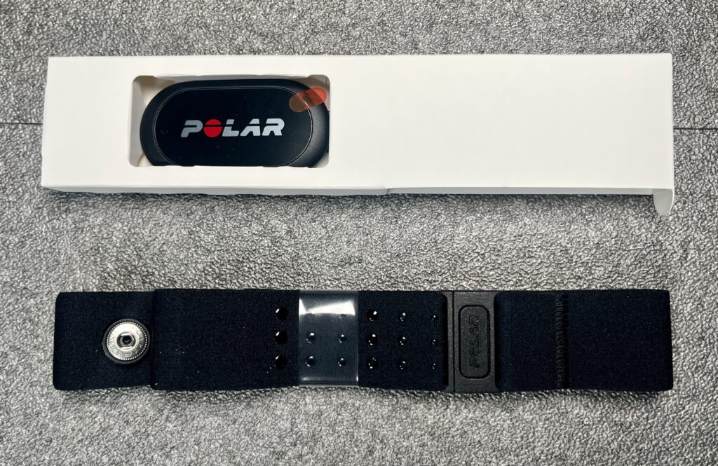 unboxing the polar h10 heart rate sensor