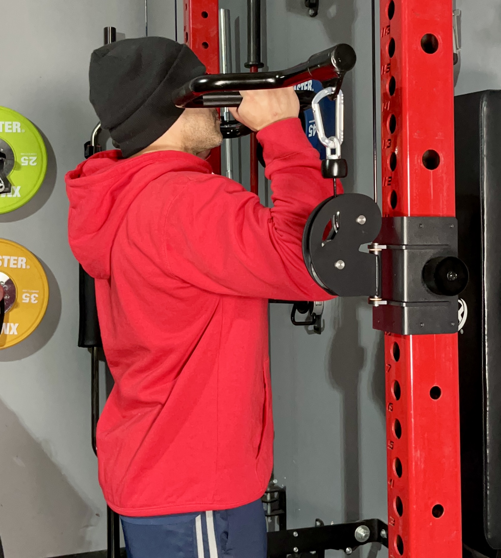 shoulder presses with the andreoni bar