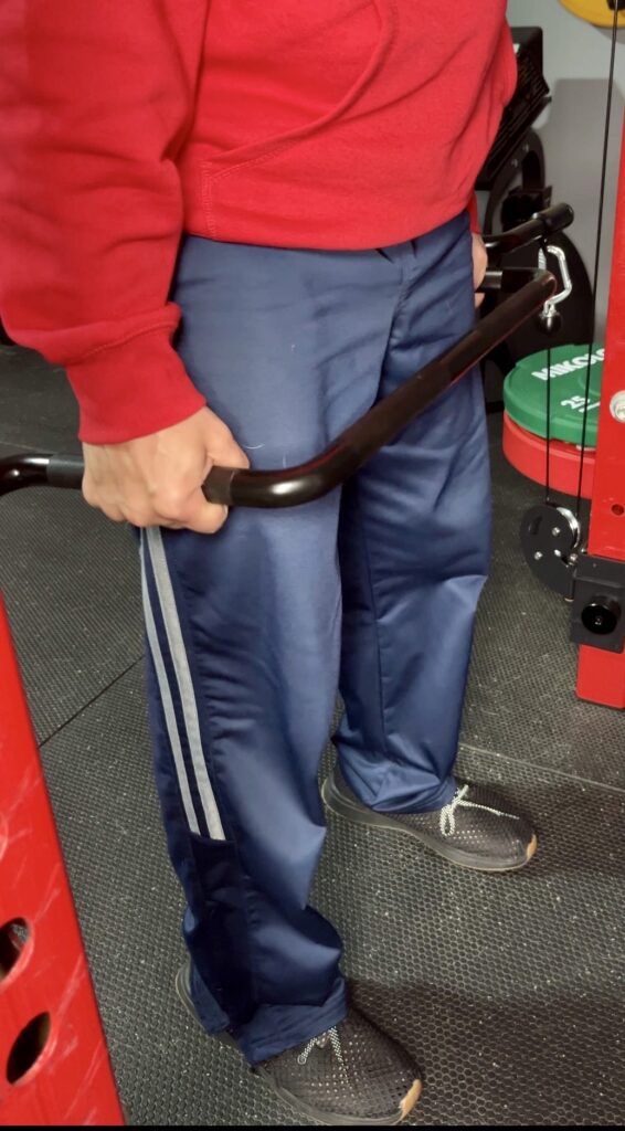 shoulder shrugs with the Andreoni bar